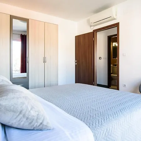 California Apartment