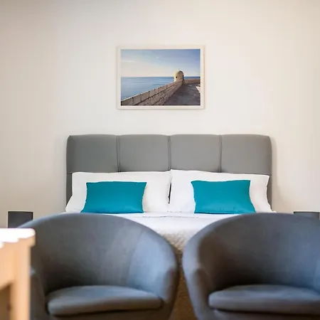 California Apartment