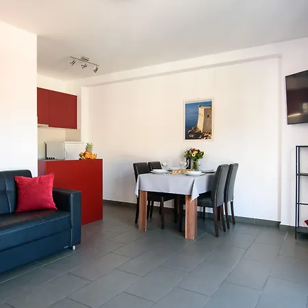 カリフォルニア ドゥブロブニク